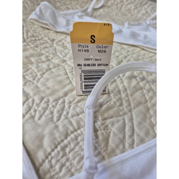 Hanes Big Girls Adjustable Seamless Training Bras - Picture 5 of 5